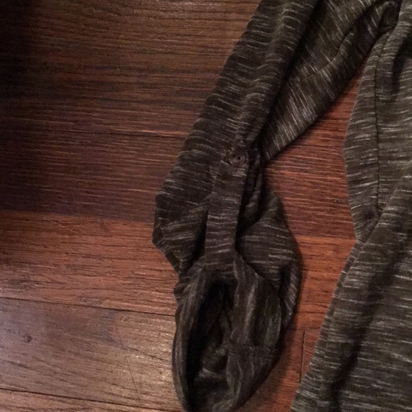 Color Thread Top - Picture 3 of 3